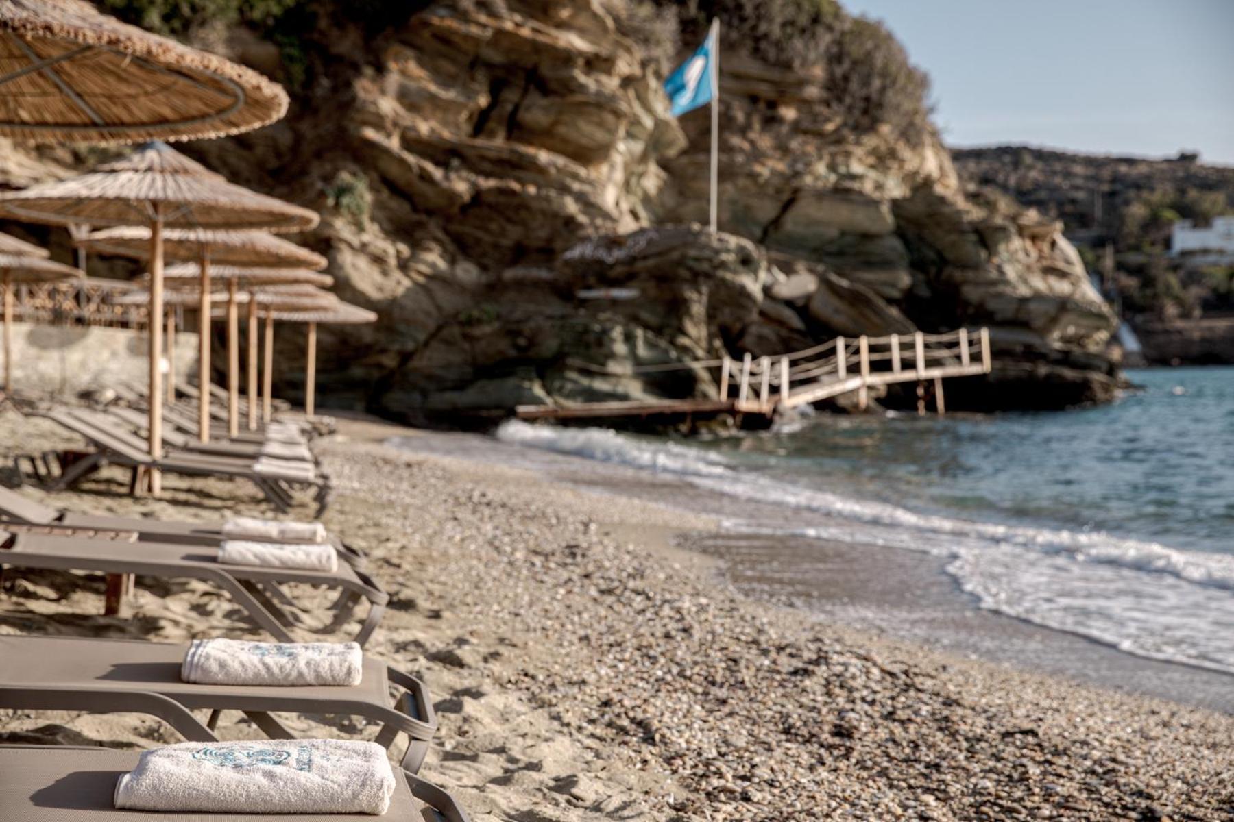 Aneroussa Beach Hotel 바트시 외부 사진