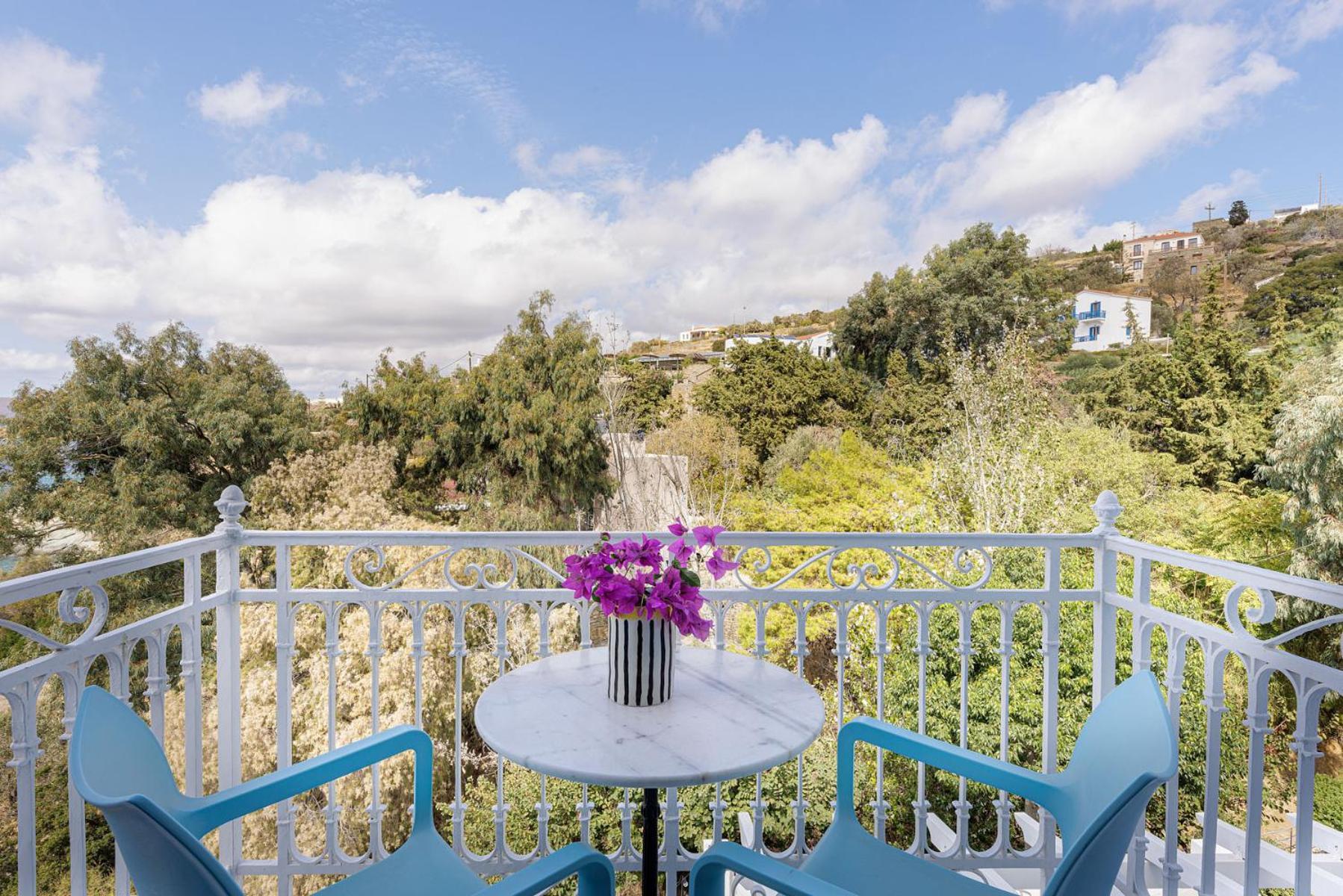 Aneroussa Beach Hotel 바트시 외부 사진