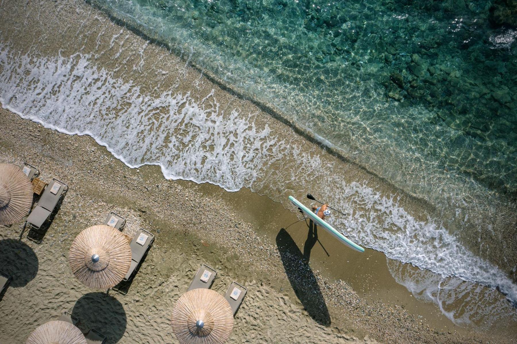 Aneroussa Beach Hotel 바트시 외부 사진