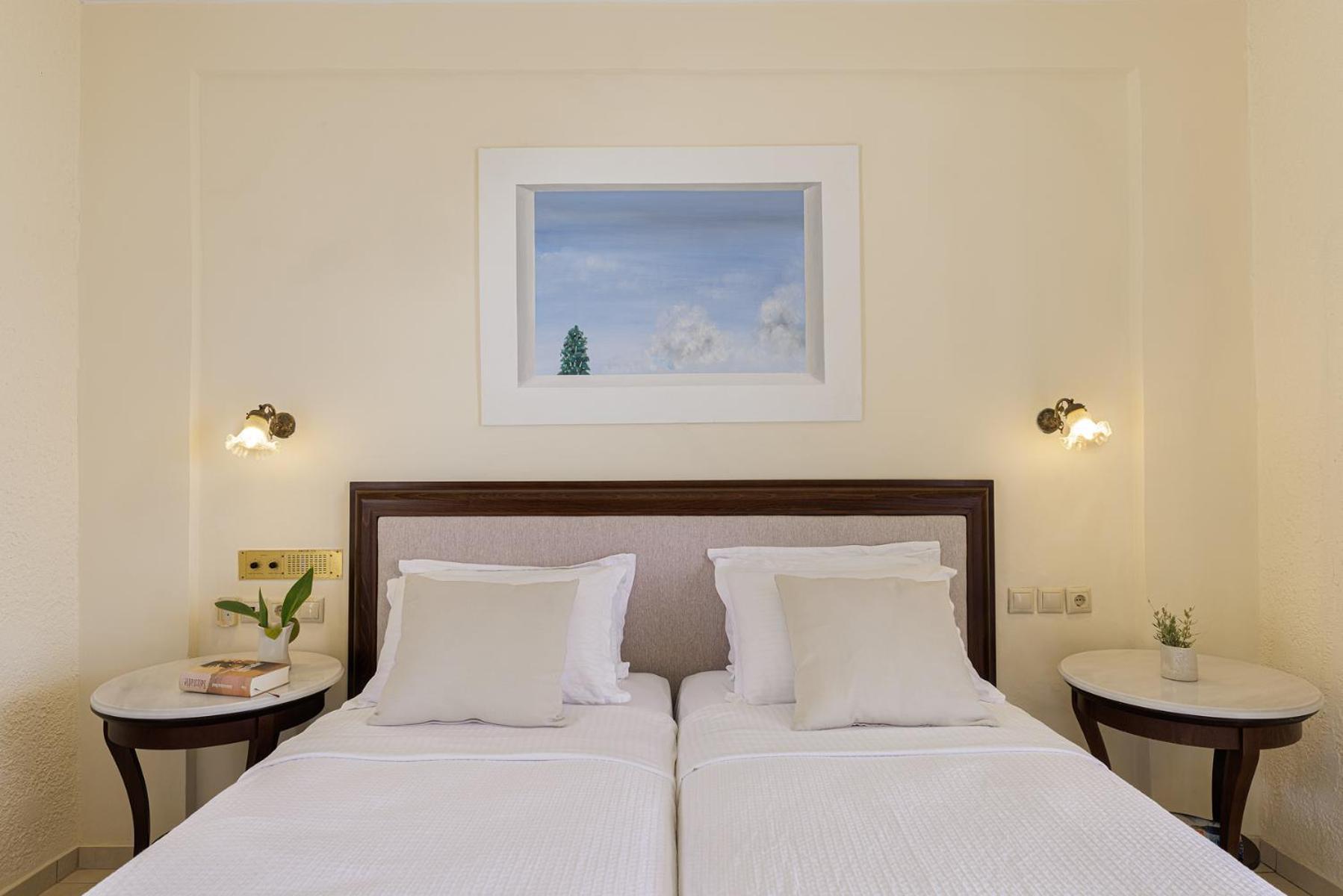 Aneroussa Beach Hotel 바트시 외부 사진