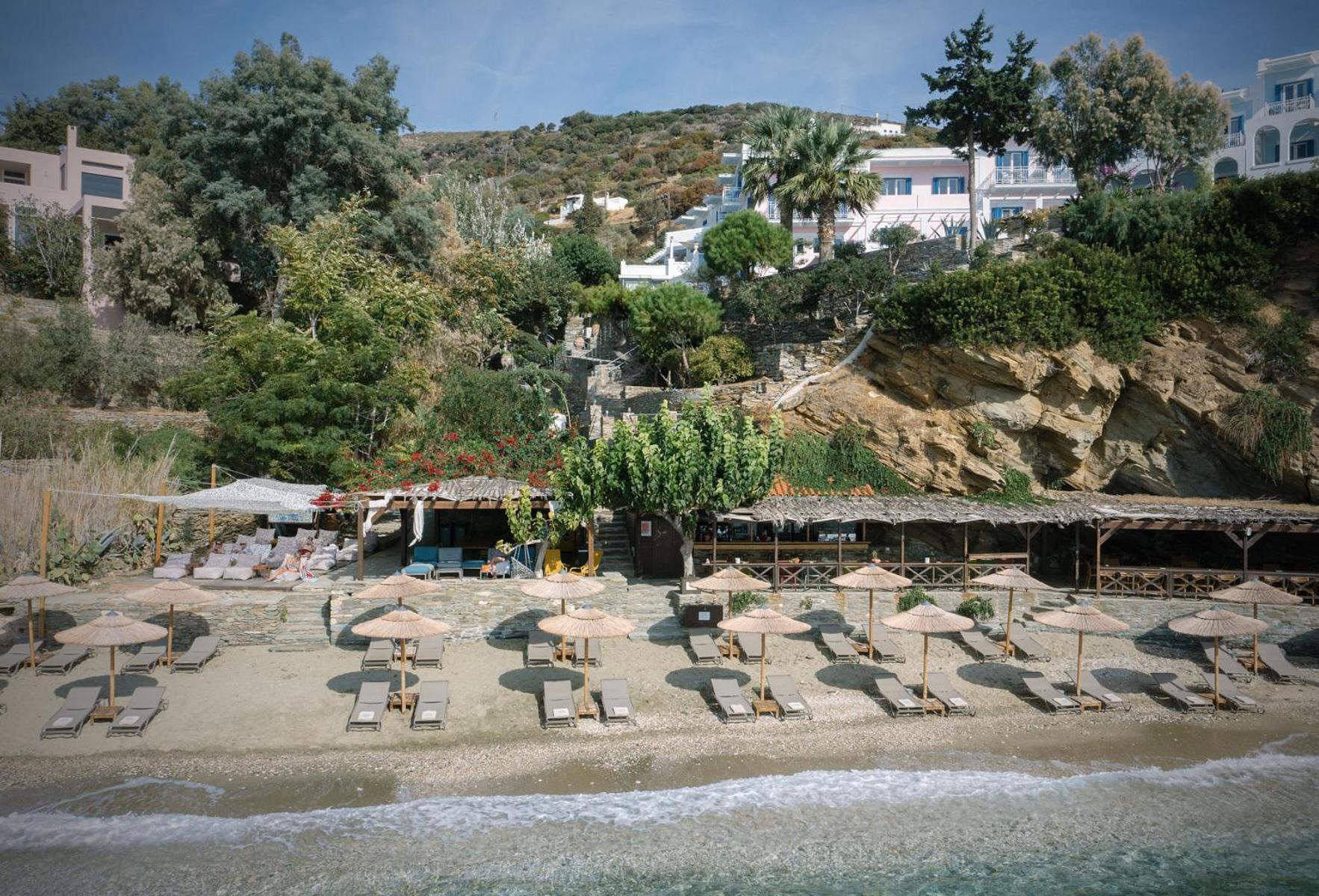 Aneroussa Beach Hotel 바트시 외부 사진